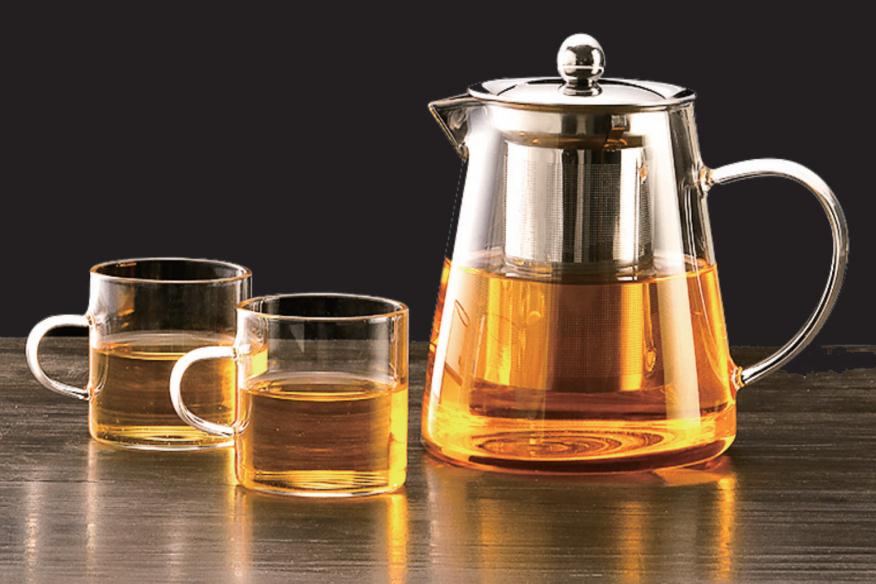很多人都喜歡喝茶，但是杯子上的茶垢卻很難清除